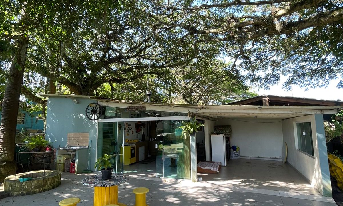 16 - Garagem, depósito